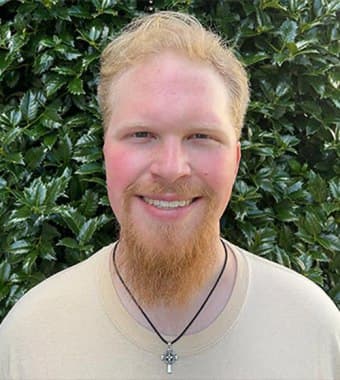 Dr. Maximilian Grotelueschen Dr. Maximilian Grotelueschen