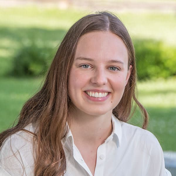 Dr. Andrea Bell Dr. Andrea Bell